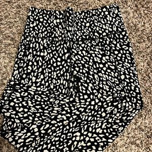 Athleta Salutation Stash Pocket Printed 7/8 Tights